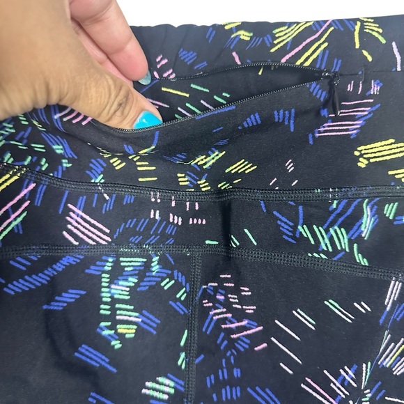 Sweaty Betty Power Leggings Womens XL US 12 Black Abstract Print 7/8 Length - Picture 9 of 13